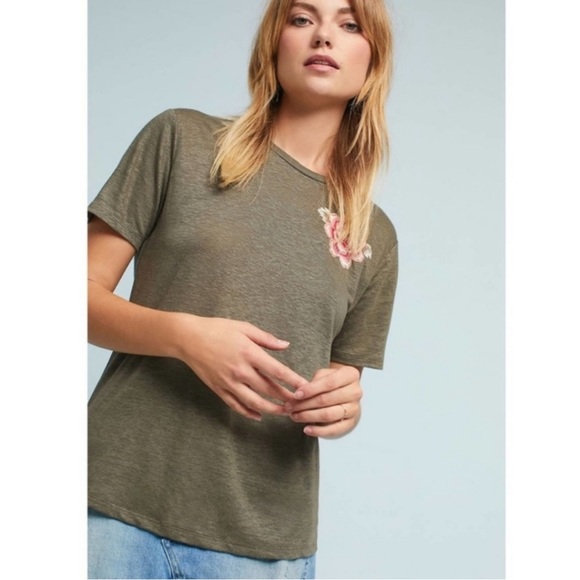 Anthropologie Tops - Anthropologie Tiny Green Linen Short Sleeve Embroidered Flower Tee